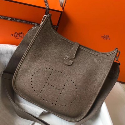 Hermes Evelyne III 29 PM Bag In Taupe Clemence Leather HSBS60681