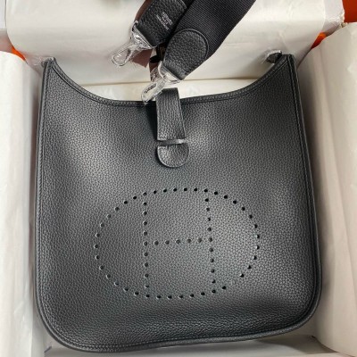 Hermes Evelyne III PM 29 Handmade Bag in Black Clemence Leather HSBS60670