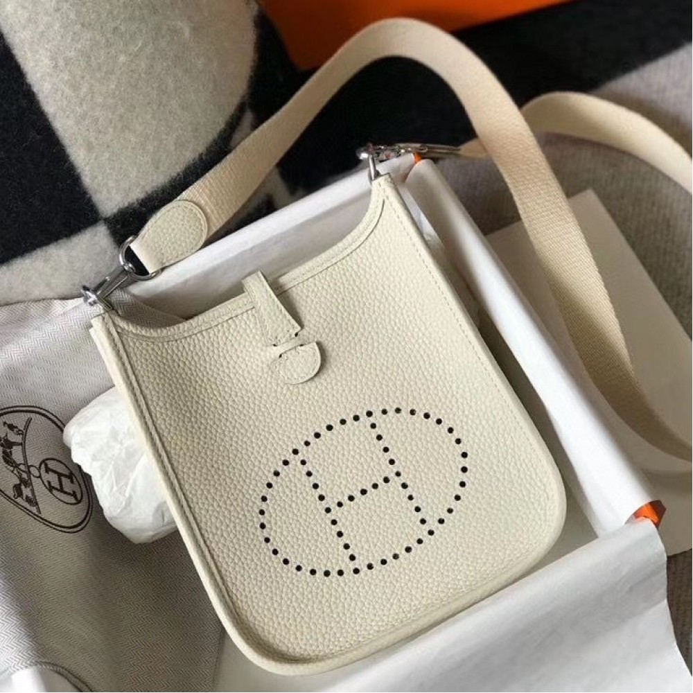 Hermes Evelyne III TPM Bag In beton Clemence Leather