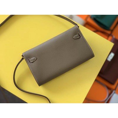 Hermes Kelly Classique To Go Wallet In Taupe Epsom Calfskin