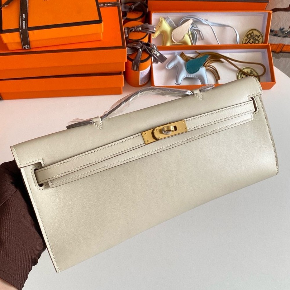 Hermes Kelly Cut Handmade Bag in Craie Swift Leather