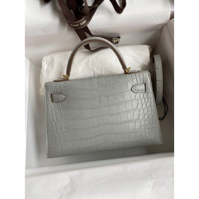 Hermes Kelly Mini II Sellier Handmade Bag In Pearl Grey Matte Alligator Leather