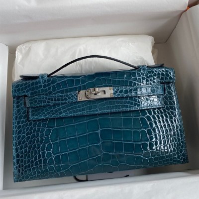 Hermes Kelly Pochette Handmade Bag In Colvert Shiny Alligator Leather HSBS61403