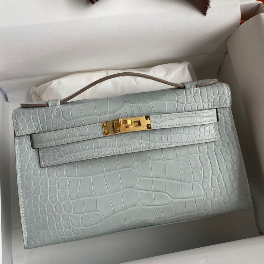 Hermes Kelly Pochette Handmade Bag In Pearl Grey Matte Alligator Leather