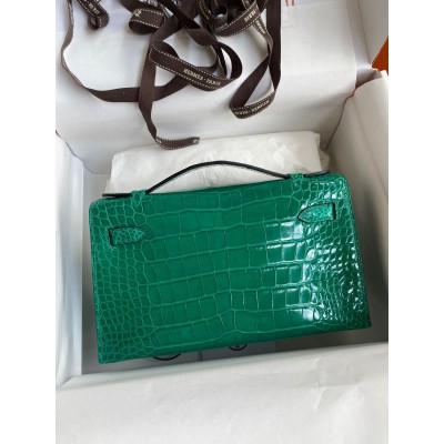 Hermes Kelly Pochette Handmade Bag In Vert Emerald Shiny Alligator Leather