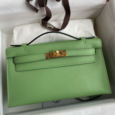 Hermes Kelly Pochette Handmade Bag in Vert Criquet Swift Calfskin HSBS61456