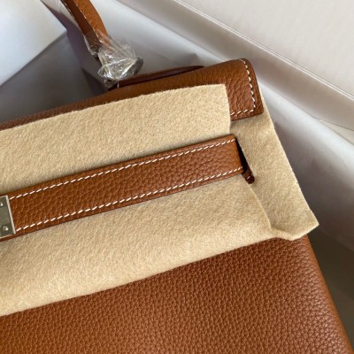 Hermes Kelly Retourne 32 Handmade Bag In Gold Clemence Leather